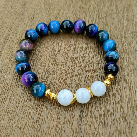 Crystal Galaxy Tiger Eye and Moonstone Bracelet - Picture 3 of 5